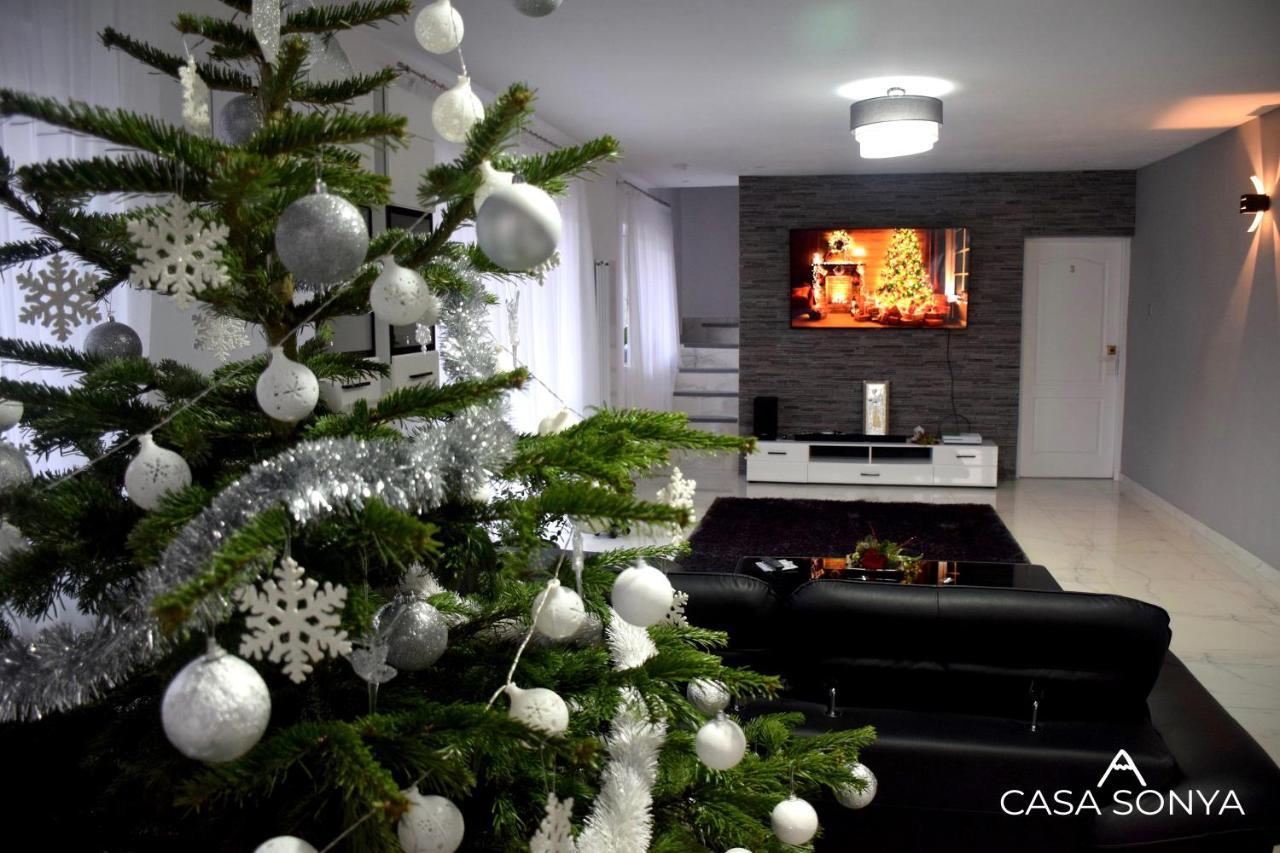 Casa Sonya Appartement Aninoasa Buitenkant foto